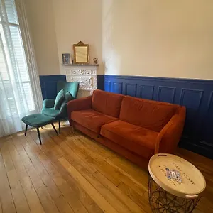  Appartement Large Family Typical Parisian
